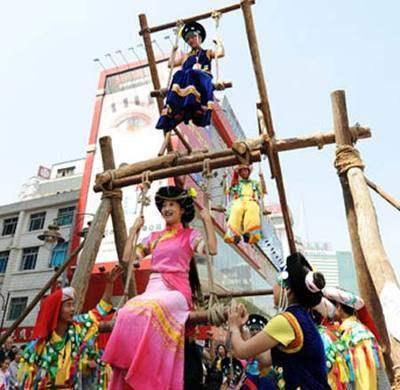 日本自认他们的老祖宗是中国人，还把中国这个地方认为是发源地