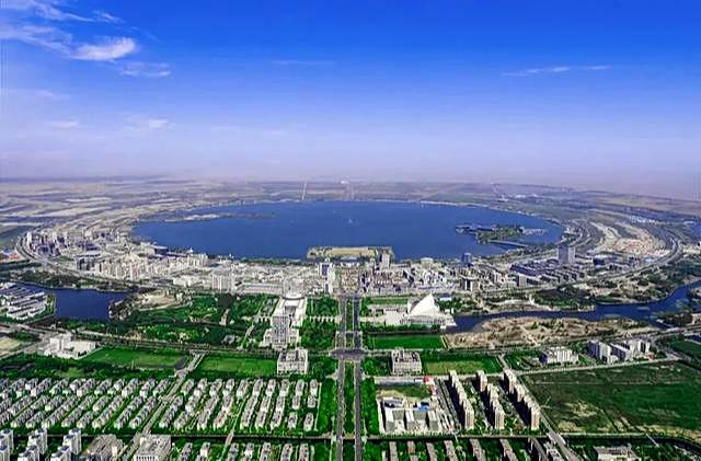 临港新片区将对标迪拜、新加坡等自由贸易港的商业消费模式