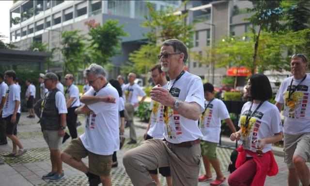 依靠华人才建立起来的发达国家，建国时177万人，华人就占132万