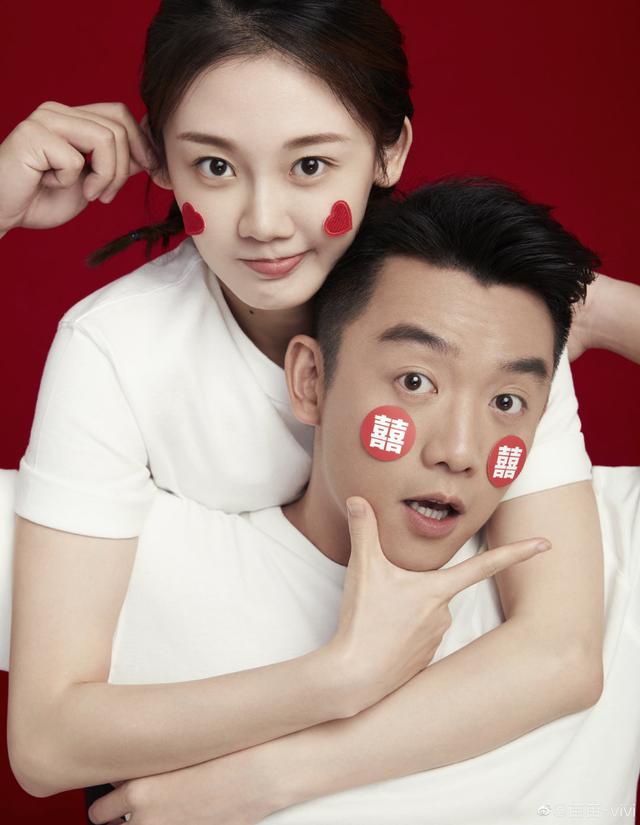 郑恺苗苗晒结婚照宣布结婚