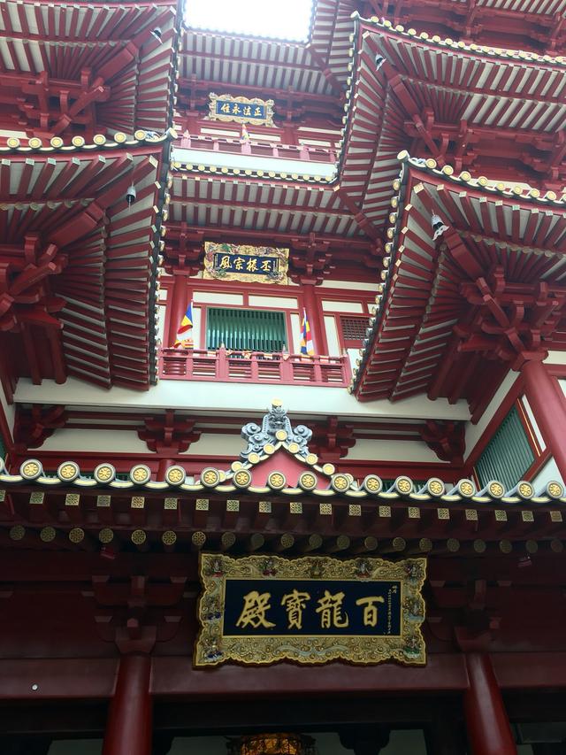 佛牙寺，新加坡最具中国特色的寺庙