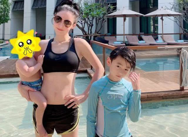 张柏芝小儿子生父成谜！正面曝光不是混血，和妈妈童年长得很像