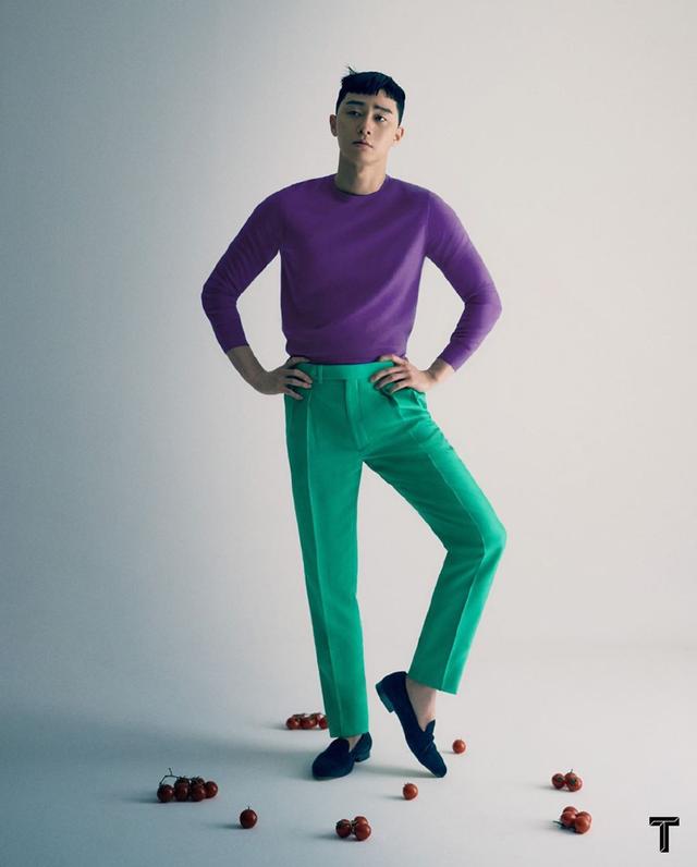 朴叙俊六月时尚大刊，逆天的长腿和绝佳的比例，不愧是女人的男神