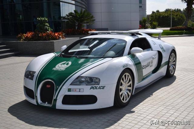 欣赏下国外汽车品牌的警用车辆 不乏千万豪车