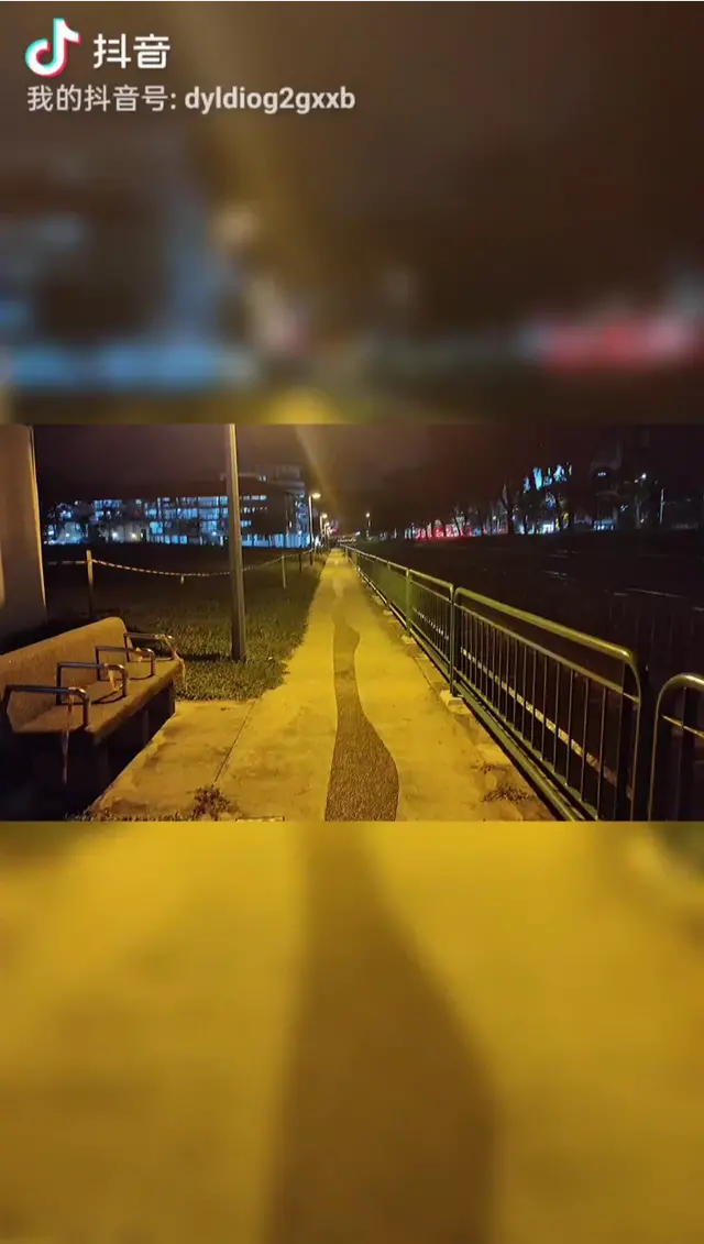 新加坡夜跑小公园。美，分享生活，分享美！