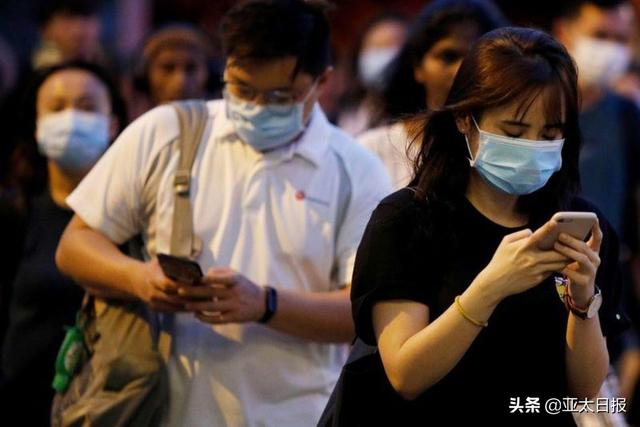 从“模范生”到“差生”，新加坡防疫一个月来经历了什么？