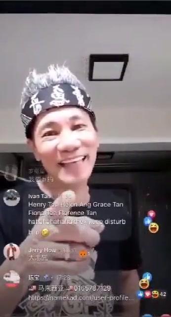 新加坡现在最红卖鱼伯王哥卖鱼搞笑集锦