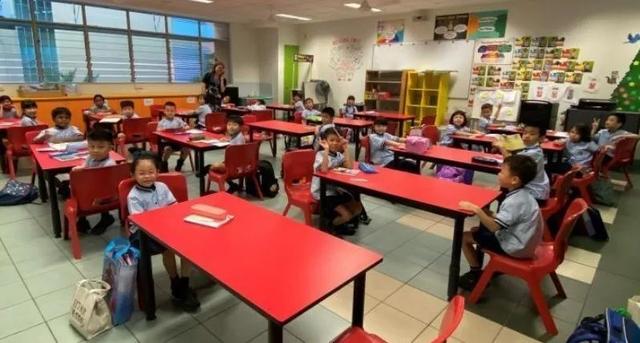 新加坡中小学若在6月2日顺利开学，师生需时刻保持安全距离