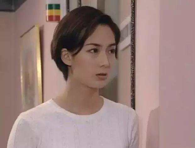 新加坡四大美女郑秀珍：被男友骗到破产，创业还债倔强翻身