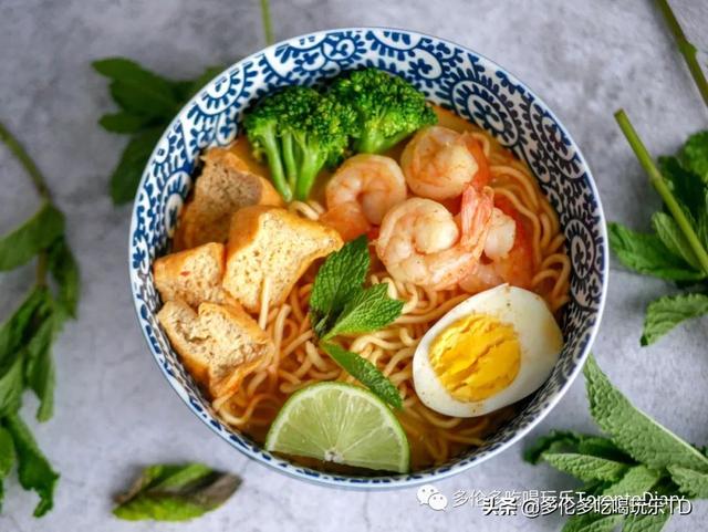 简单上手做越南粉、叻沙、海南鸡……每家必囤的料理酱料在此