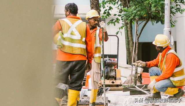 新加坡客工大迁移！住进了组屋、圣淘沙豪华度假村......