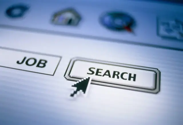 新冠疫情下求职难，新加坡毕业生选择先兼职累积经验