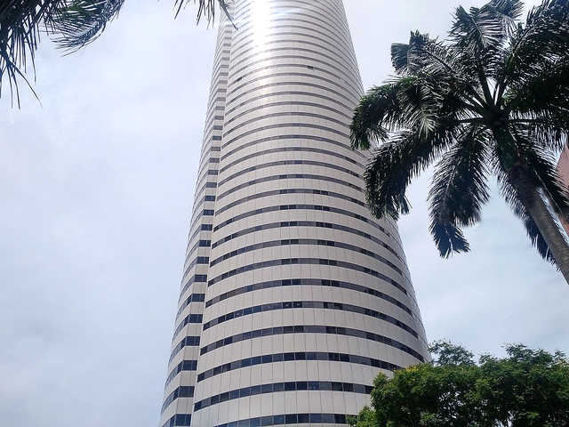 斥资12亿美元，阿里巴巴购入新加坡曾经的第一高楼