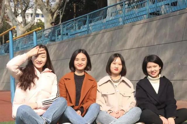 惊艳！武汉4朵金花：考入同一所大学，入住同一间宿舍，大四集体保研名校！