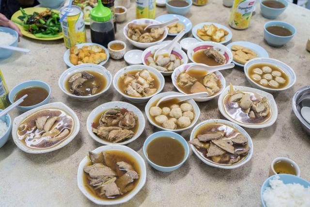 马来西亚特色美食肉骨茶与吉隆坡十大肉骨茶餐厅