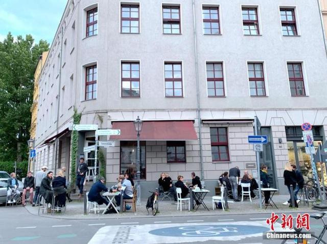 全球新冠确诊数近463万 奥巴马再批特朗普政府抗疫不力