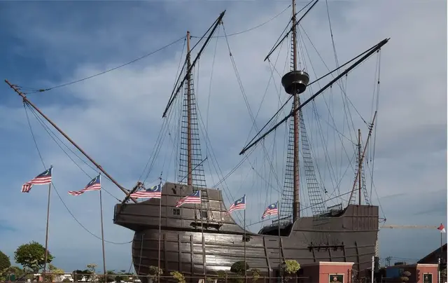 曾经的马来西亚属于中国？走进奇特的大马王室......