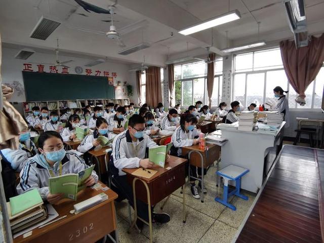 瑞安市文明单位助力复学的文明“剪影”