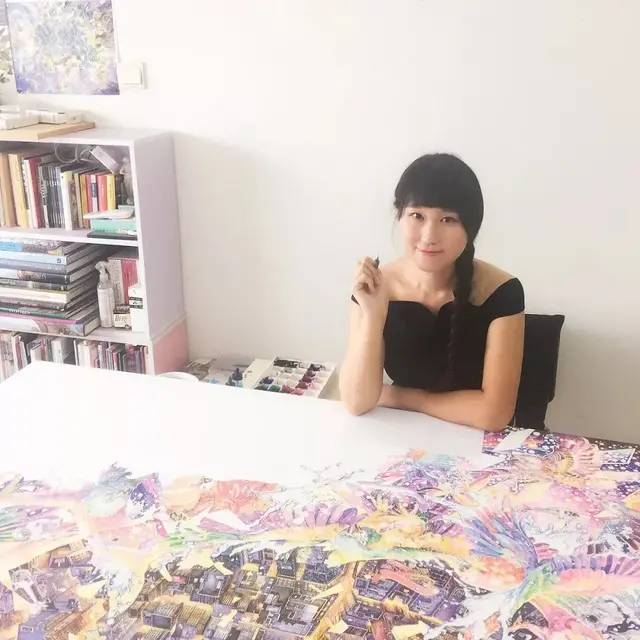 精细到“变态”！这个央美才女笔下的钢笔素描画堪称一绝