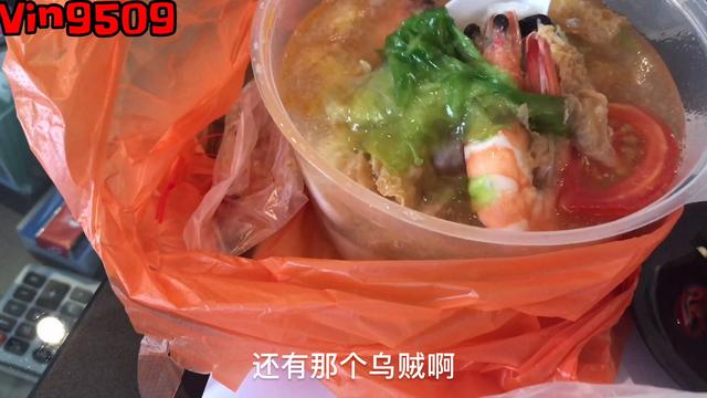 快变成新加坡美食博主了，好想念这个味道。赞赞赞！