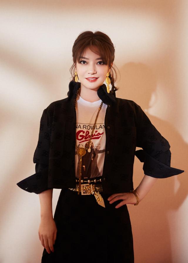 逆风投资，赵薇夫妇在新加坡购入豪宅，背后却欠下巨资拒不偿还