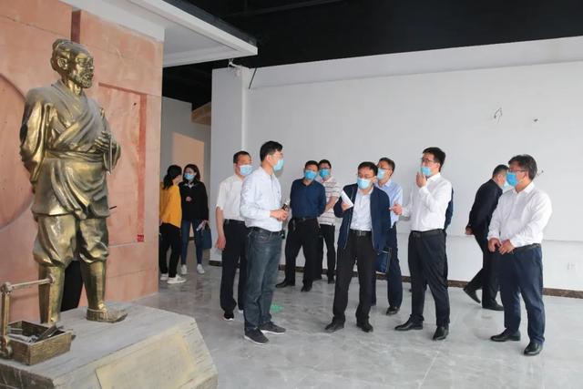 枣庄市发改委新旧动能转换工作组到圣匠鲁班进行中期评估