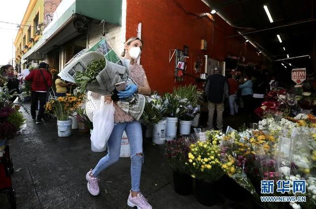 全球确诊超401万，美国死亡病例超8万，白宫防疫措施升级