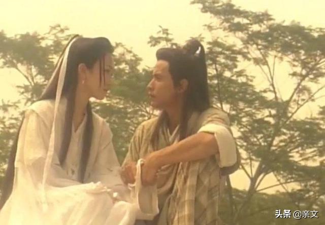 曾是新加坡第一美女，遭相恋11年富商抛弃，如今与老公同框似父女