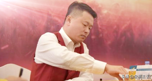 爆冷！洪智火拼十大高手离奇输棋，天王杀术势不可挡十战夺取九胜