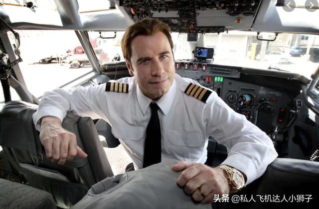 美国《低俗小说》奥斯卡男主角的后花园竟然停了五架私人飞机