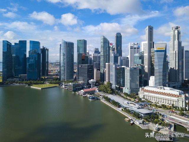 新加坡陷入衰退，政府拿出全球最激进的刺激计划，誓言改善经济