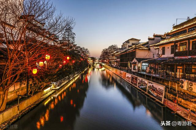 南京有家大排档，本地人与游客都爱吃，分店都开到了新加坡