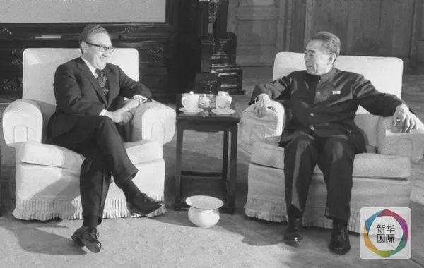 李显龙：美国是常驻强权，中国是搬不走的邻居，亚洲国家怎么选