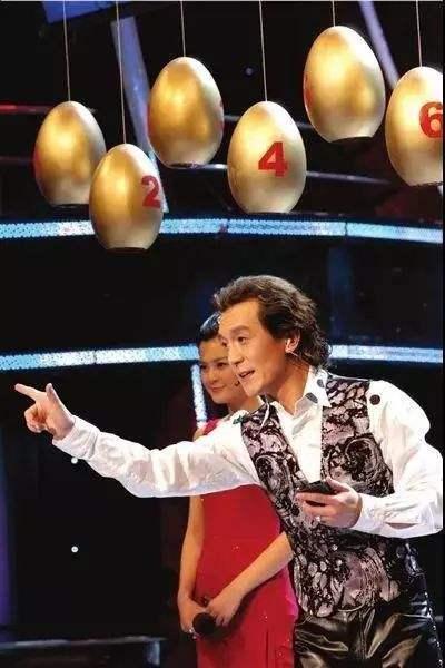 《非常6+1》的砸金蛋你还记得吗？美国也有这样的节目