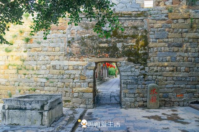 福建600年小众石头城，沧海边古城下处处是风景，被誉为天然影棚