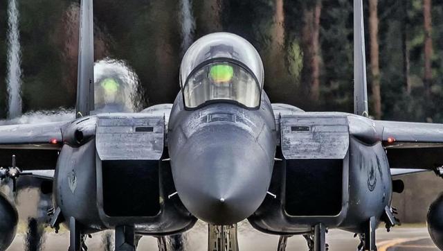 美国空军迈出危险一步，老旧核武器再次改进，给全世界敲响警钟