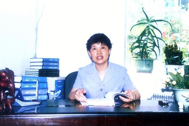 从一名下岗女工到卖十三香抓住商机最后成为“千万富翁”