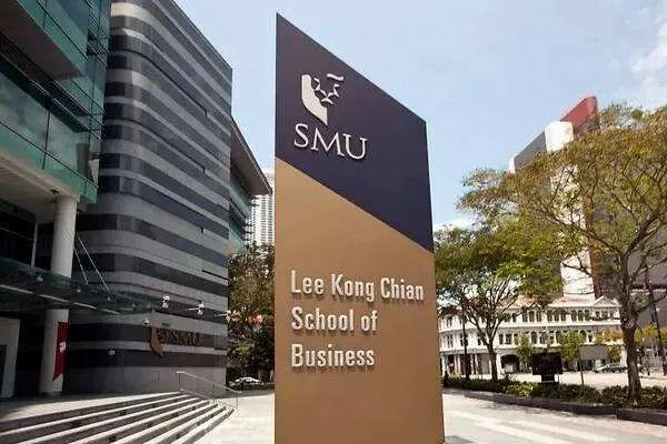 棕榈大道留学 丨 SMU这所新加坡商学院凭什么挤进全球前1%？