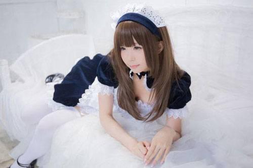 每日图鉴大赏，日本知名COSER白色女仆，你爱了吗？