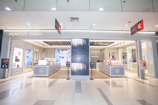 现象级爆红物种重出江湖？新式美妆店集体“杀”回来了