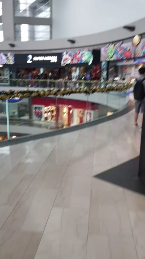 新加坡金莎购物中心