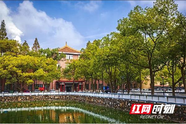 株洲市八中：深情书写“育人”文章 成就学生精彩未来