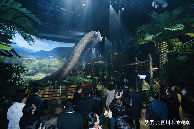 国内首家《侏罗纪世界电影特展》门票在成都预售