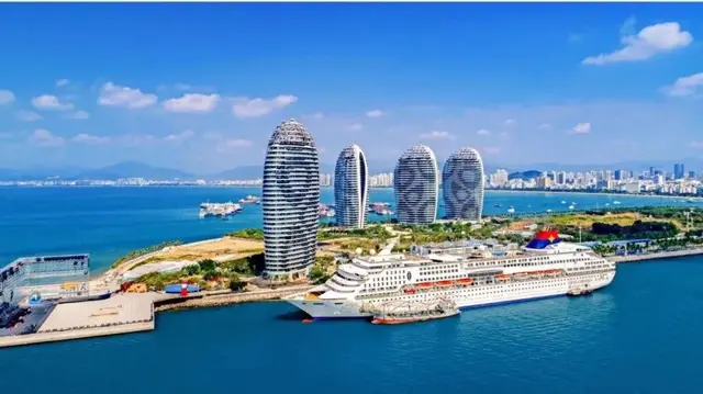 当年错过李光耀，现在的海南要超越新加坡？