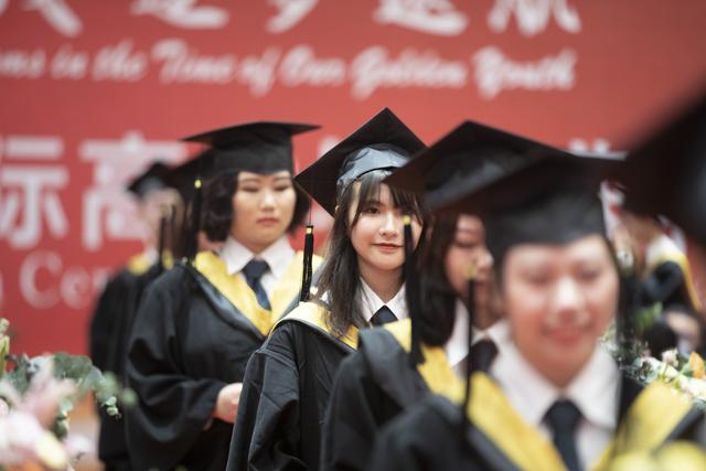 上枫叶，只能去加拿大留学吗？