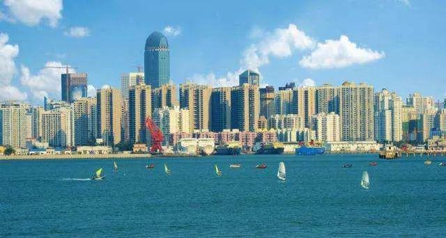海南转型：关上房地产大门