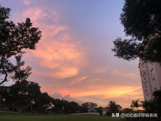 黄昏下的新加坡角落