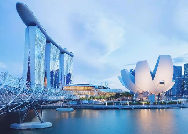 为什么新加坡位居最昂贵城市榜首，却仍然受多国侨居者青睐？