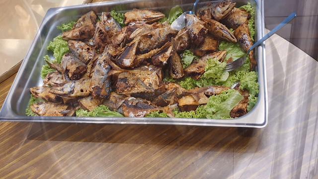 新加坡严重疫情下，看台湾小妹“变身”上班，一天如何是度过？