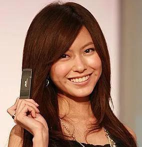 奇女子黄婉佩：出道嫁富豪，已婚还被向佐看上，如今成女企业家